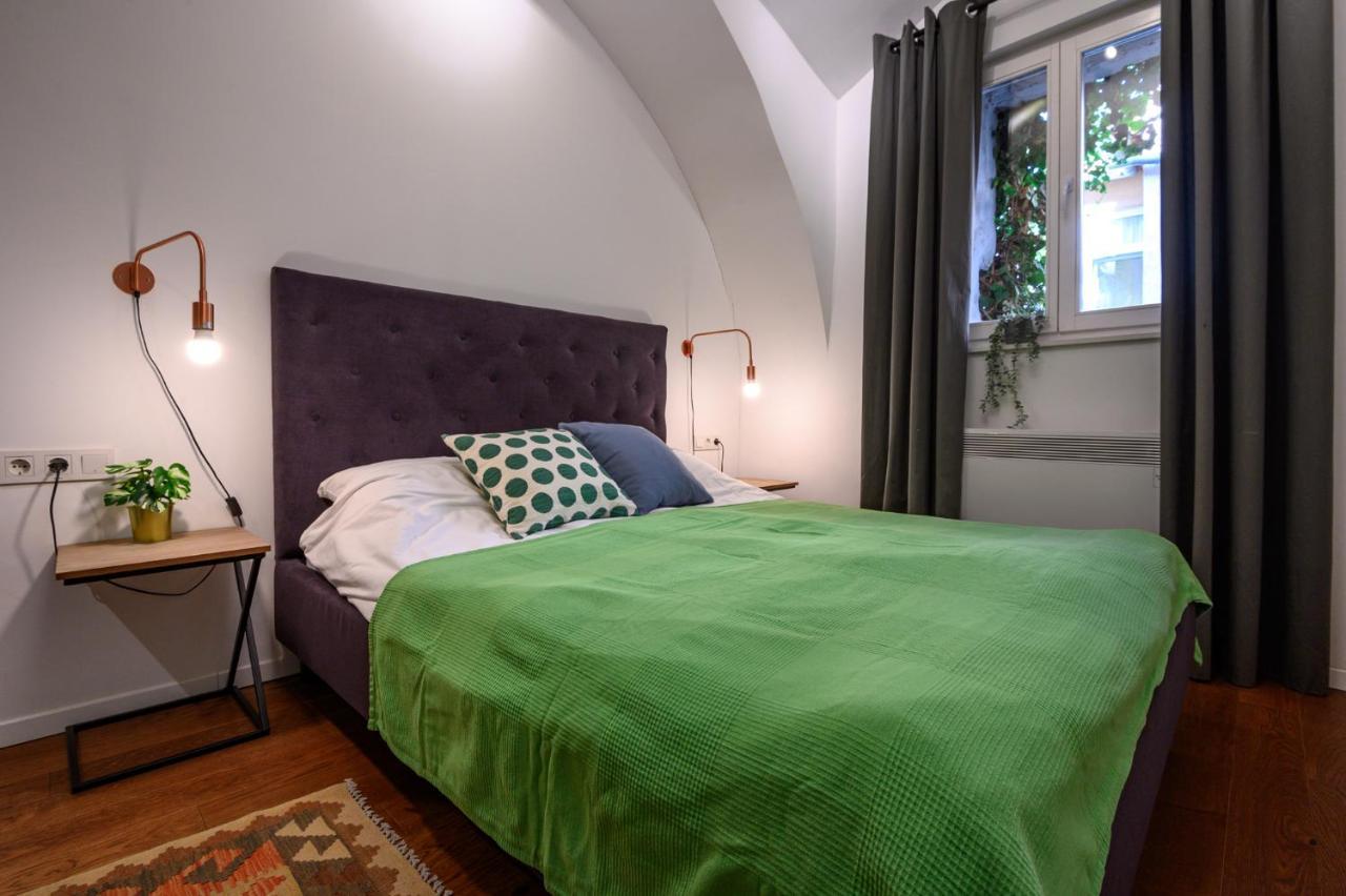 Swanky Old Town Apartment 萨格勒布 外观 照片