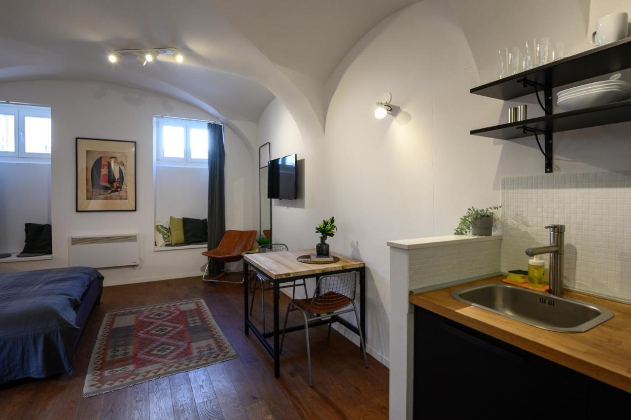 Swanky Old Town Apartment 萨格勒布 外观 照片